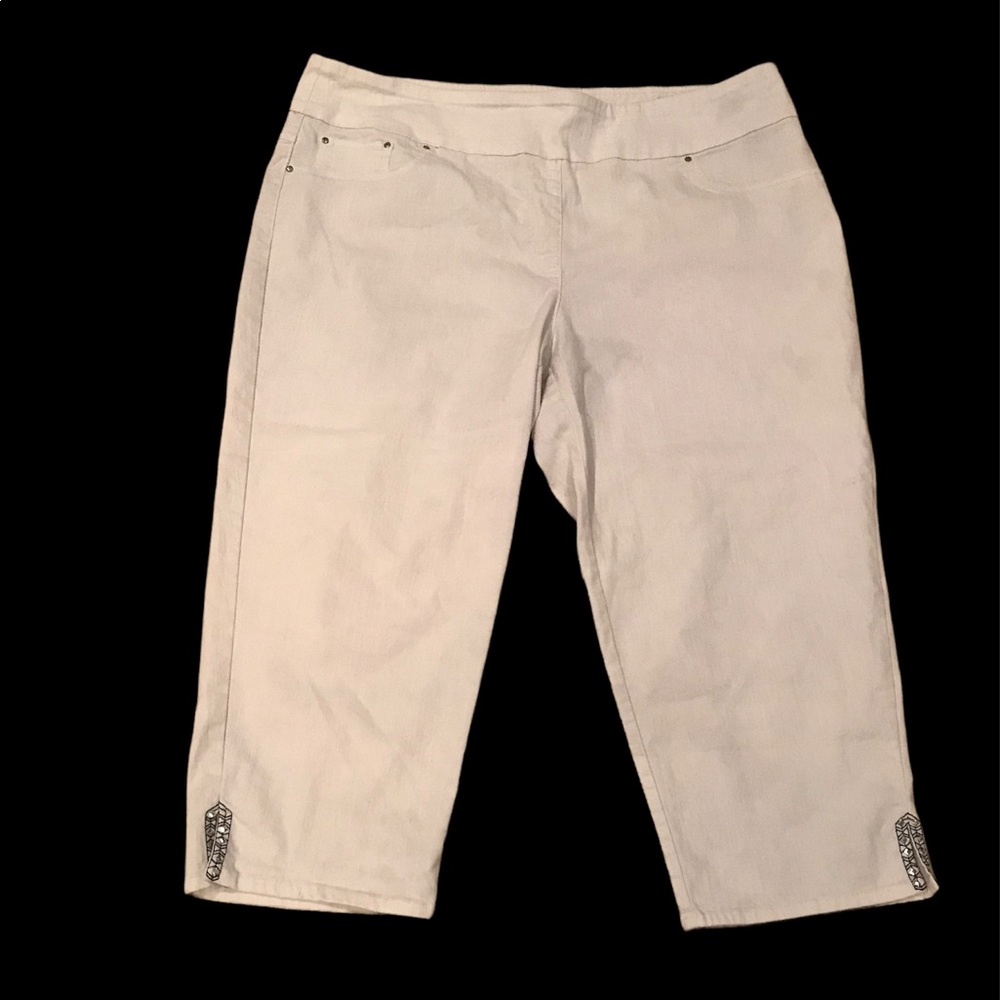 Ruby Rd. Plus Size white Capri Denim Pants Size 20W